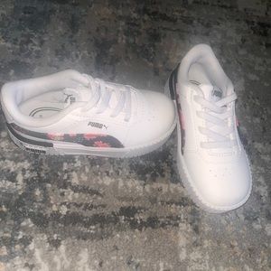 Puma Carina 2.0 kid shoe